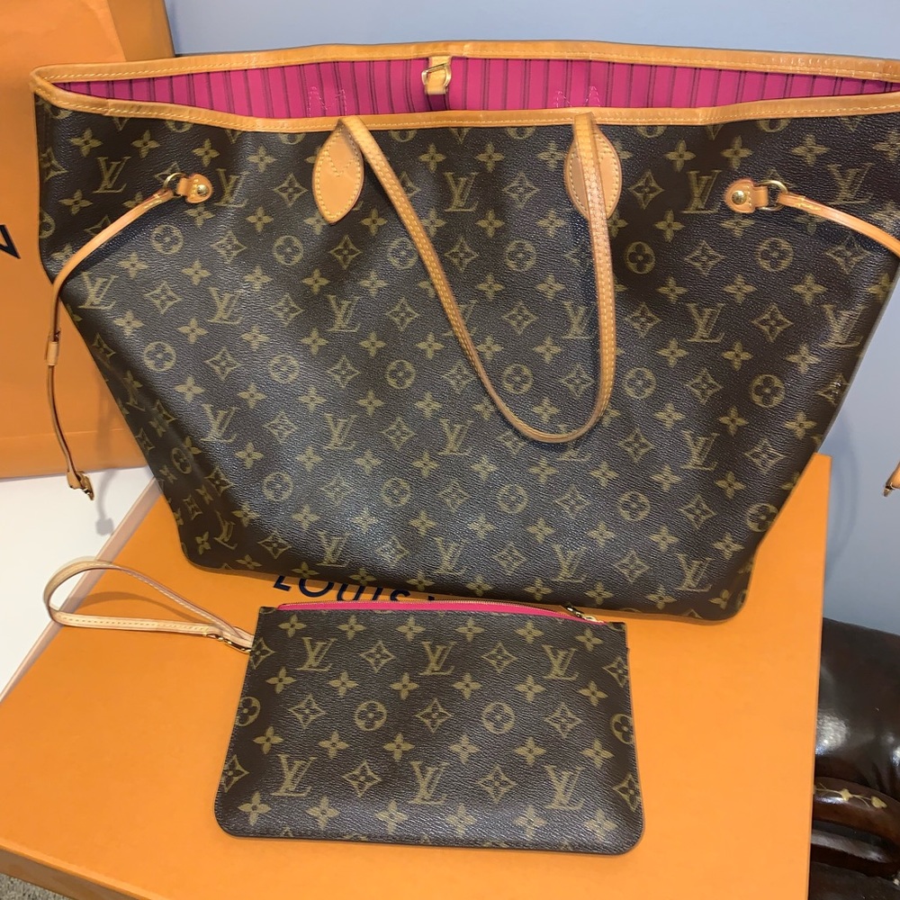 LV Neverful GM with pouch